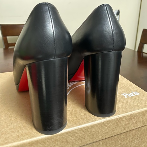 Christian Louboutin "Kabetts" leather pumps. - Picture 3 of 7